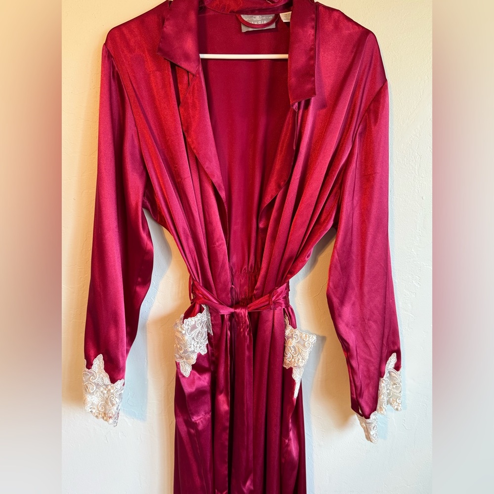Jaclyn Smith Vintage Burgundy Satin Robe with Cream Lace